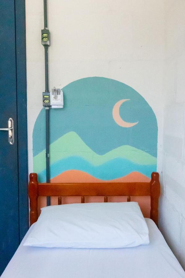 Sea Wolf Surf Hostel Florianópolis Esterno foto